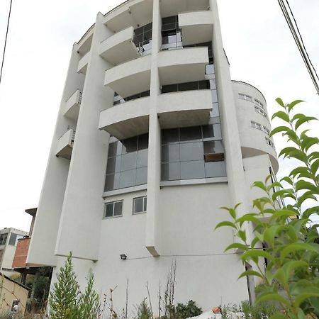 Hotel Gjuta Tirana Exterior photo