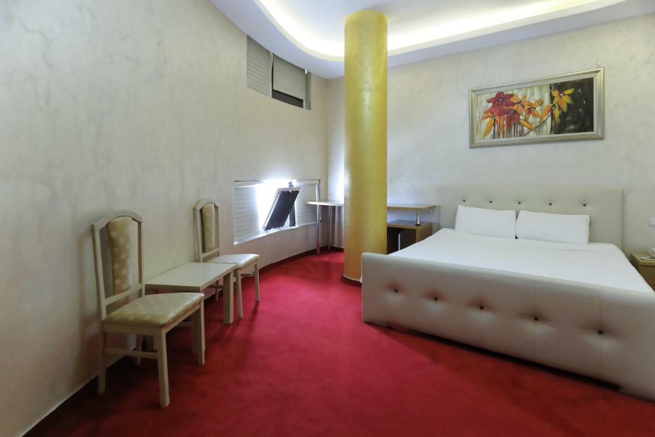 Hotel Gjuta Tirana Exterior photo