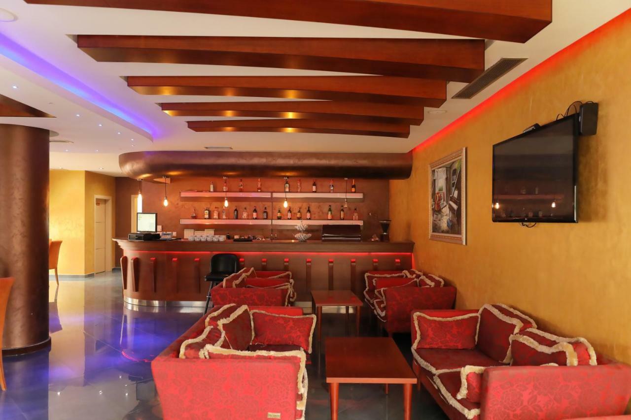 Hotel Gjuta Tirana Exterior photo