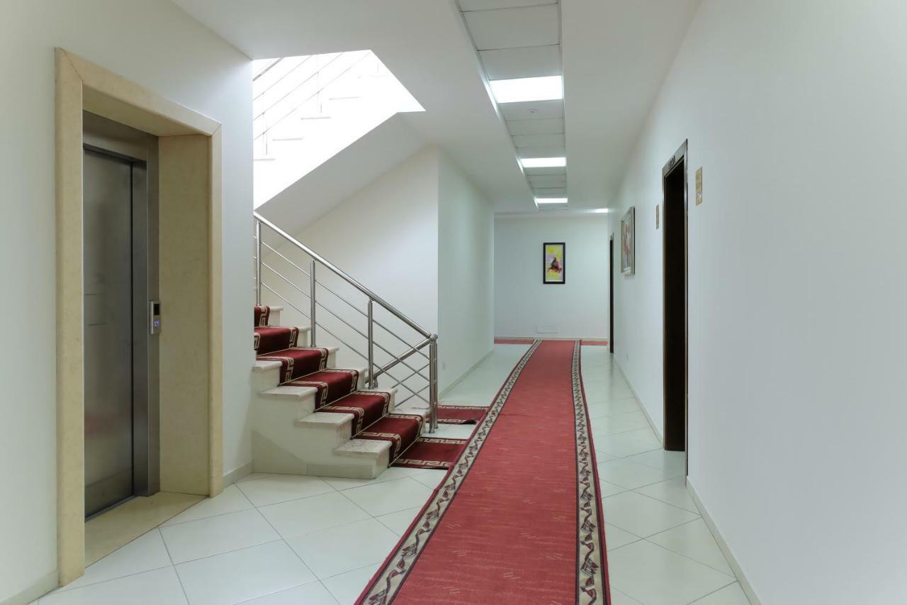 Hotel Gjuta Tirana Exterior photo
