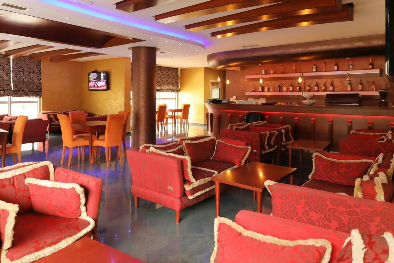 Hotel Gjuta Tirana Exterior photo