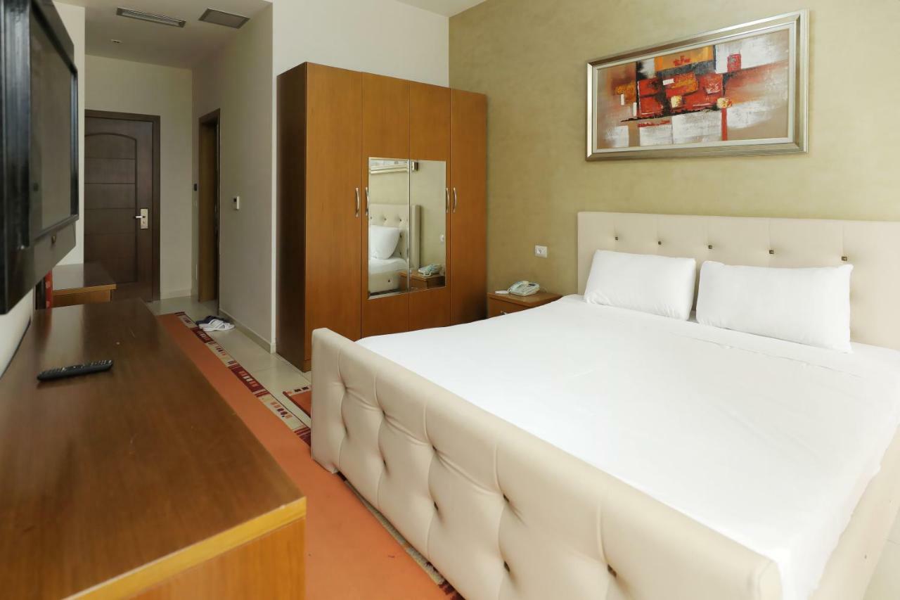Hotel Gjuta Tirana Exterior photo