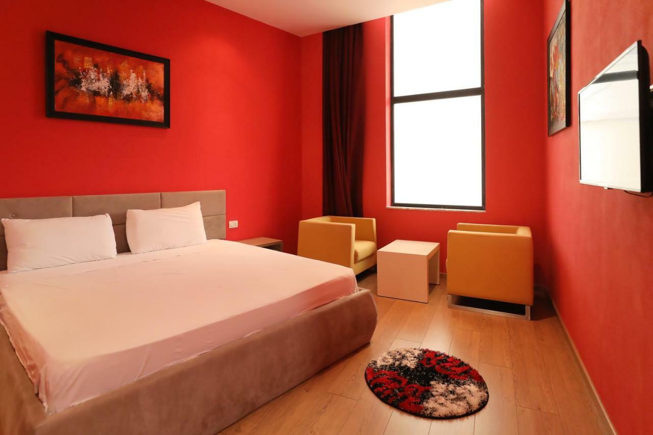 Hotel Gjuta Tirana Exterior photo