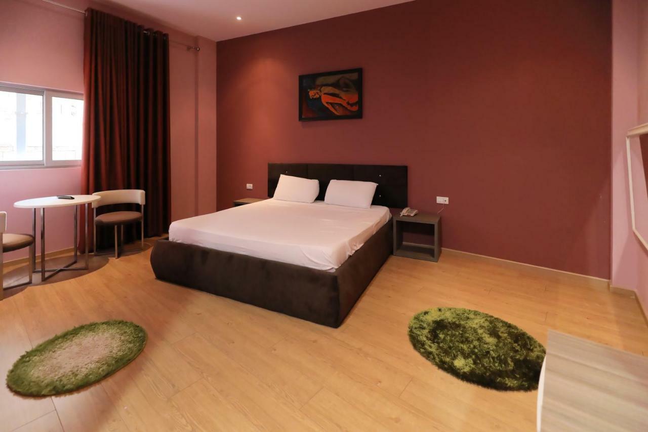 Hotel Gjuta Tirana Exterior photo